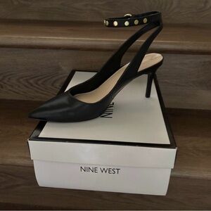 🌺$25 SHOE SALE ALL🌺Nine West Black leather sexy, No other discounts with sale